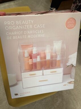 thinkspace Pro Beauty Organizer Case - White/Clear